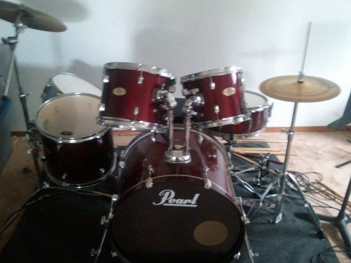 First Drum Set - Pearl Forum! and our Third Lesson!